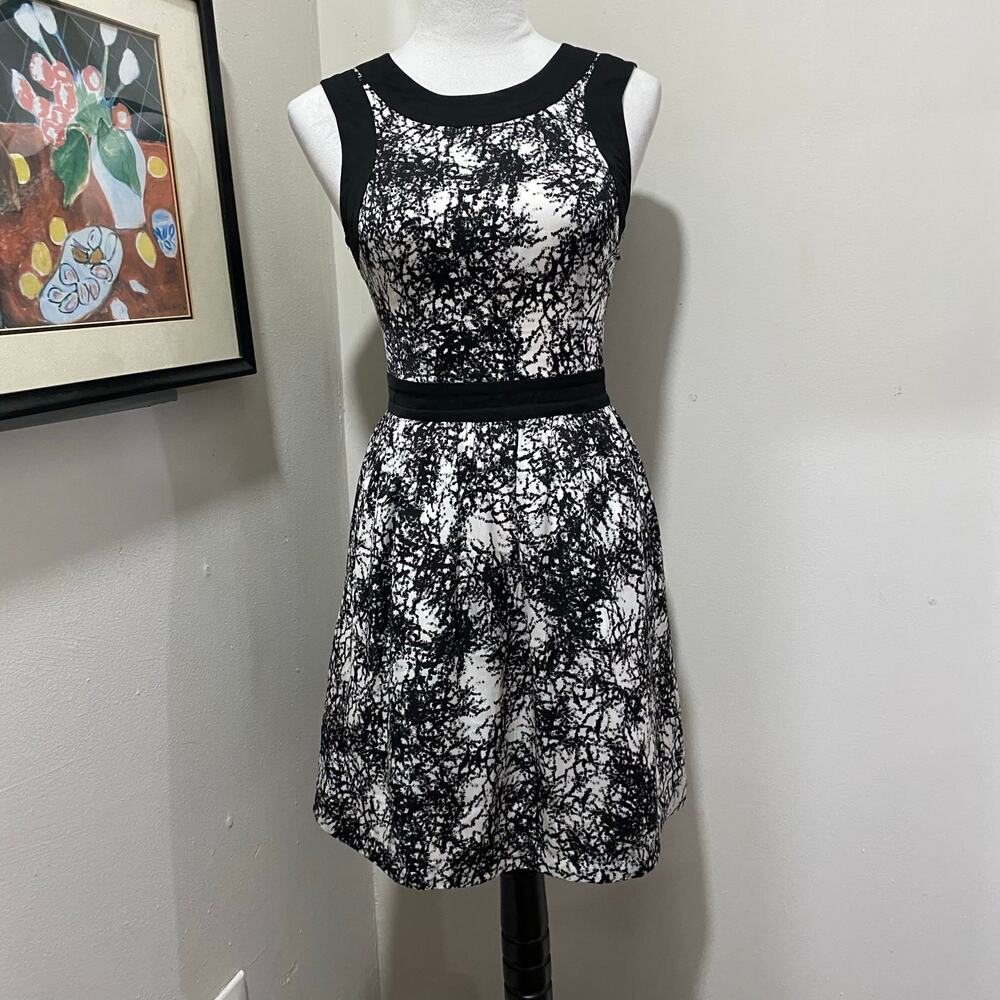 Kensie Dress Size Extra Small Black and White Sleeveless